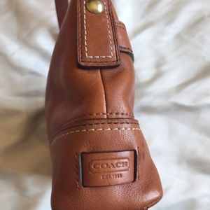 Coach tan leather shoulder purse